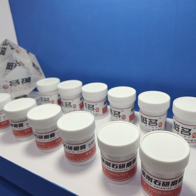 Materiale in polvere di diamanti Composto di diamanti Paste abrasiva per la lucidatura di precisione