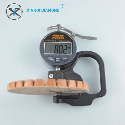 Polito di terrazzo a alta velocità e lucido con pad di diamanti Xinrui su misura